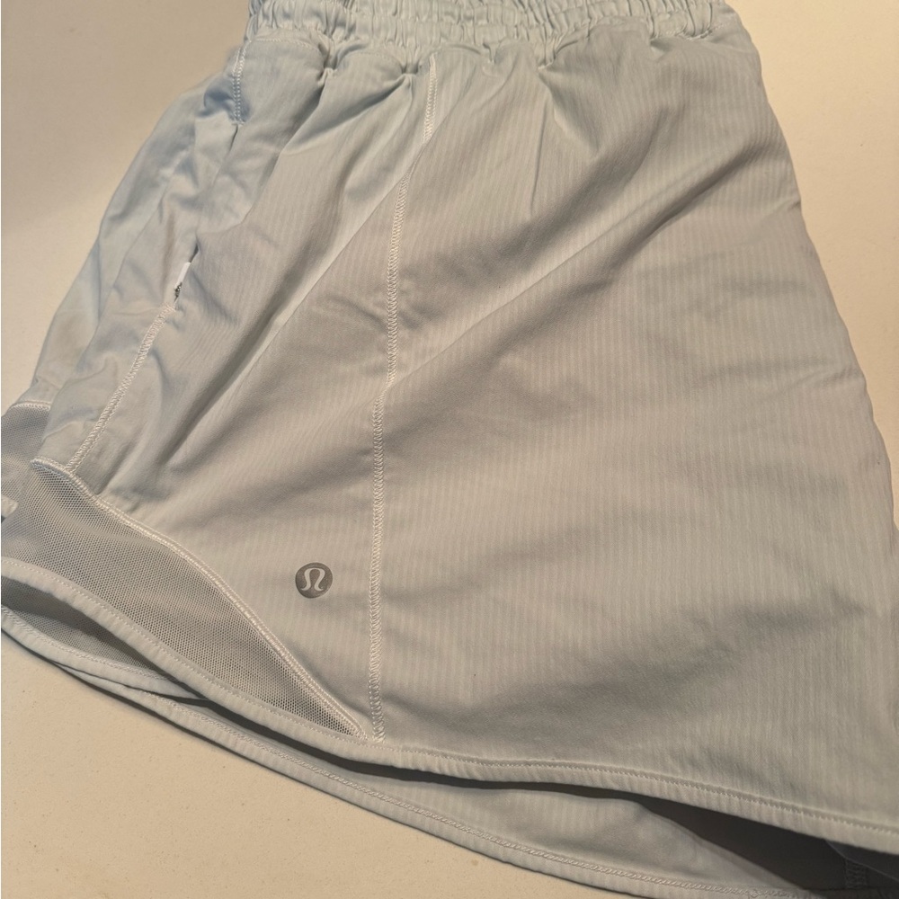 Hotty Hot Hr 4” white size 14